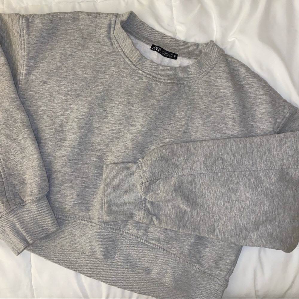 ZARA Cropped Crewneck (M but fits like XS/S)